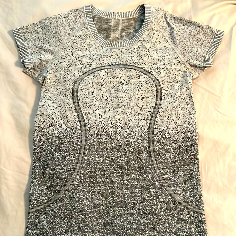 Lulu swiftly tech shirt